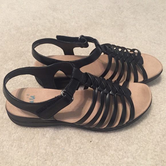 hrx sports shoes for womens